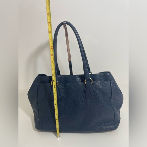 Authentic Prada Vitello daino tote bag - Picture 4 of 13